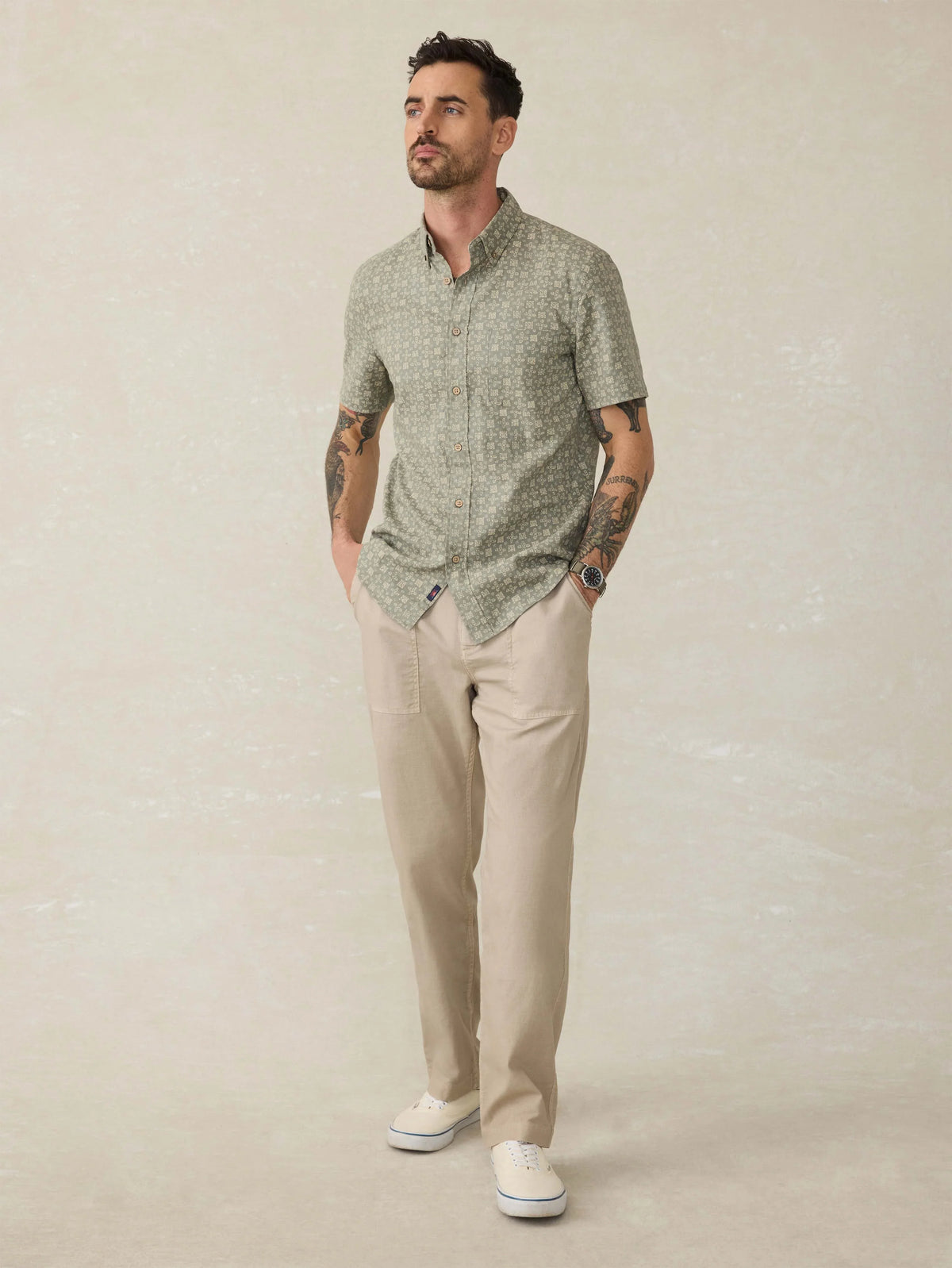 Short-Sleeve Breeze Shirt - Sundried Sage Emblem